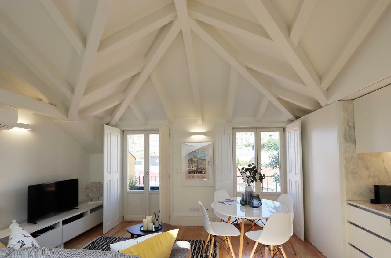 Hm - Flores Skylight Porto Luaran gambar